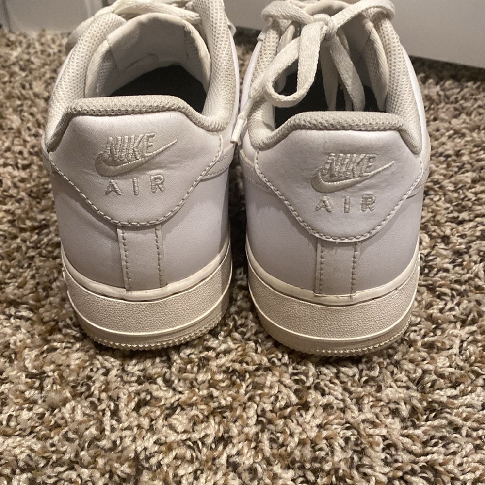 NIKE AIR FORCES - Picture 3 of 7